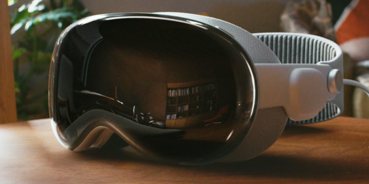 Relatório: Samsung atrasa fone de ouvido XR devido à forte concorrência do Apple Vision Pro