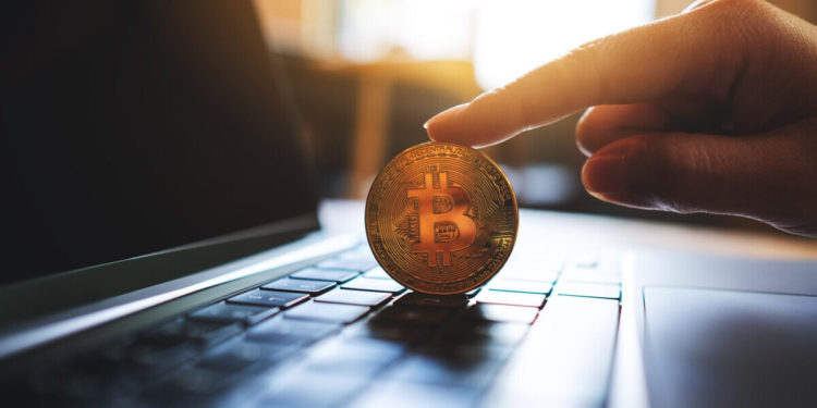 Os dados da Glassnode revelam que os HODLers de Bitcoin atingem um novo recorde: detentores de longo prazo agora controlam mais BTC do que nunca