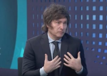 O libertário pró-Bitcoin Javier Milei assume uma liderança surpreendente nas eleições primárias presidenciais argentinas