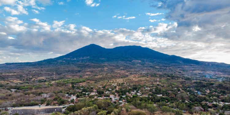 Bitcoiner dos EUA se muda para El Salvador em antecipação à ‘Cidade Bitcoin’