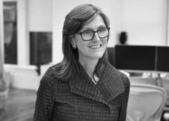 Bitcoin poderia ver um "Bela Lesma" do valor patrimonial do ouro: CEO da ARK