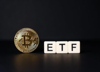 ETFs de Bitcoin apresentam lançamento massivo, volume de US$ 4,5 bilhões no primeiro dia