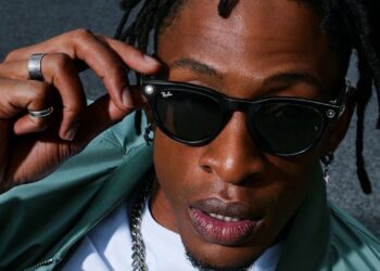 Receita de óculos inteligentes de Ray-Ban Meta triplica ano a ano, alimentando a aposta de US $ 3,5 bilhões da Meta de US $ 3,5 no Essilorluxottica