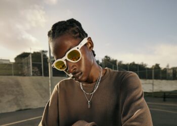 Meta revela óculos inteligentes de Oakley, prometendo melhor captura de vídeo e maior duração da bateria a $ 400