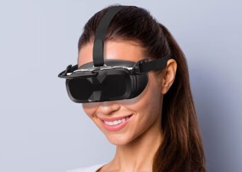 Panasonic encerra colaboração com Shiftall em headsets VR da série MeganeX