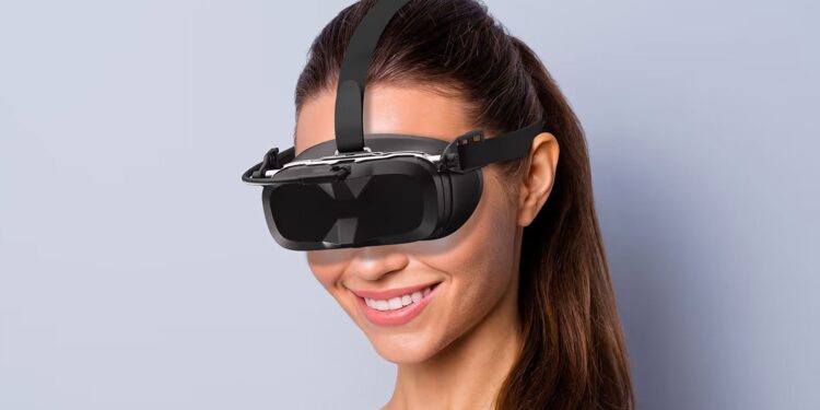 Panasonic encerra colaboração com Shiftall em headsets VR da série MeganeX